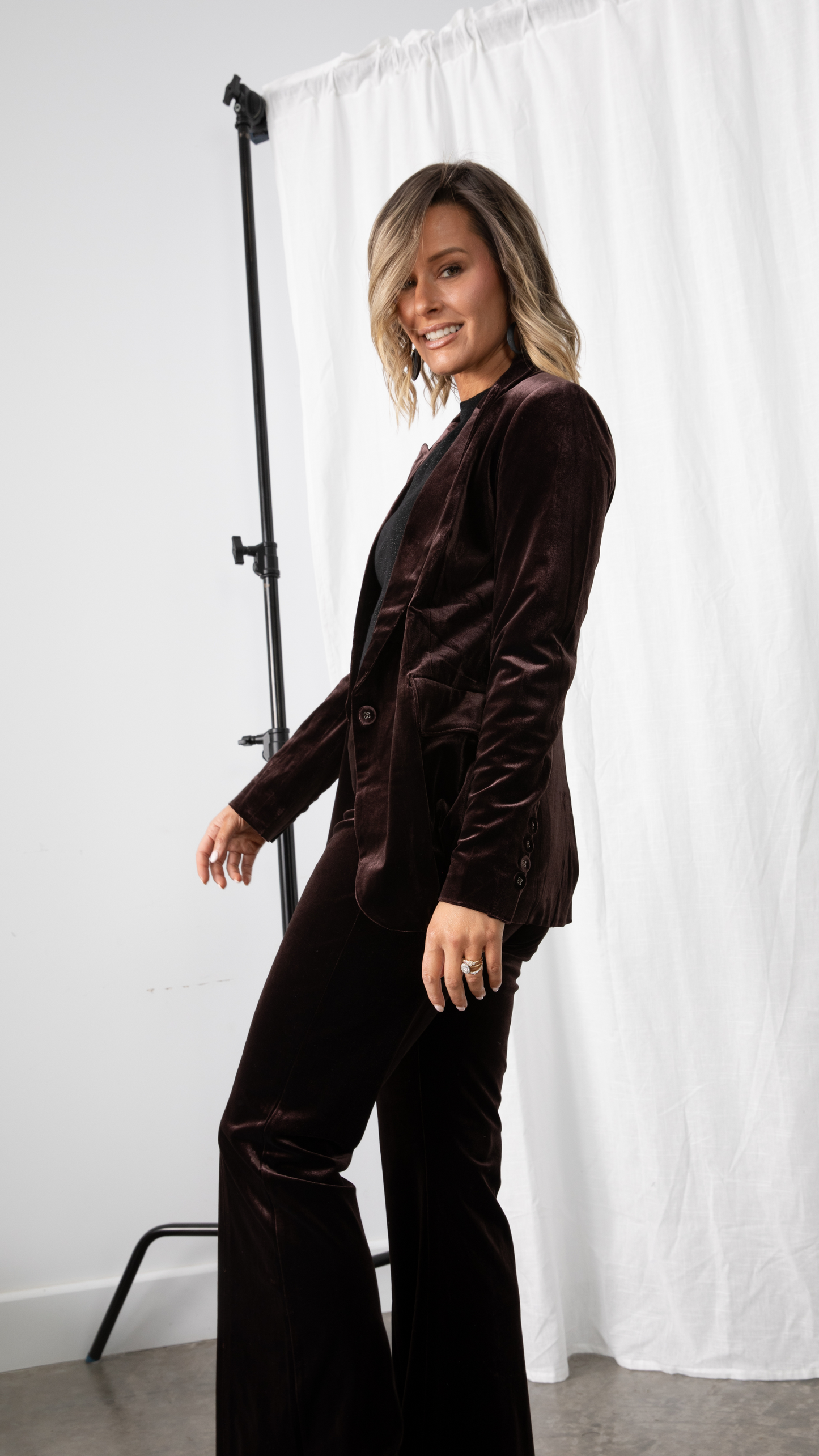 Alessandra Stretch Velvet Pants - Chocolate