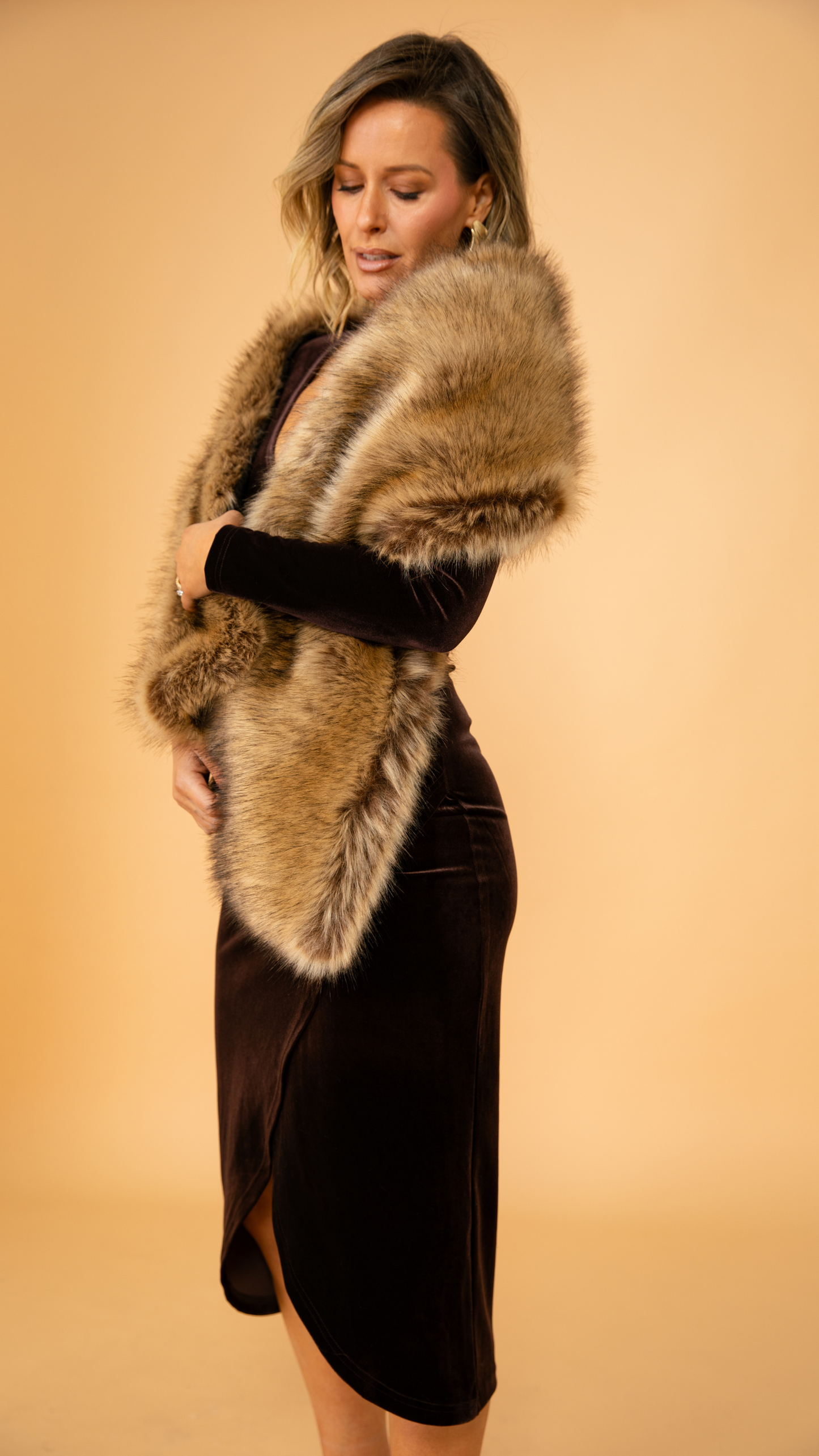 Luxurious Faux Fur Shawl - Brown/Black