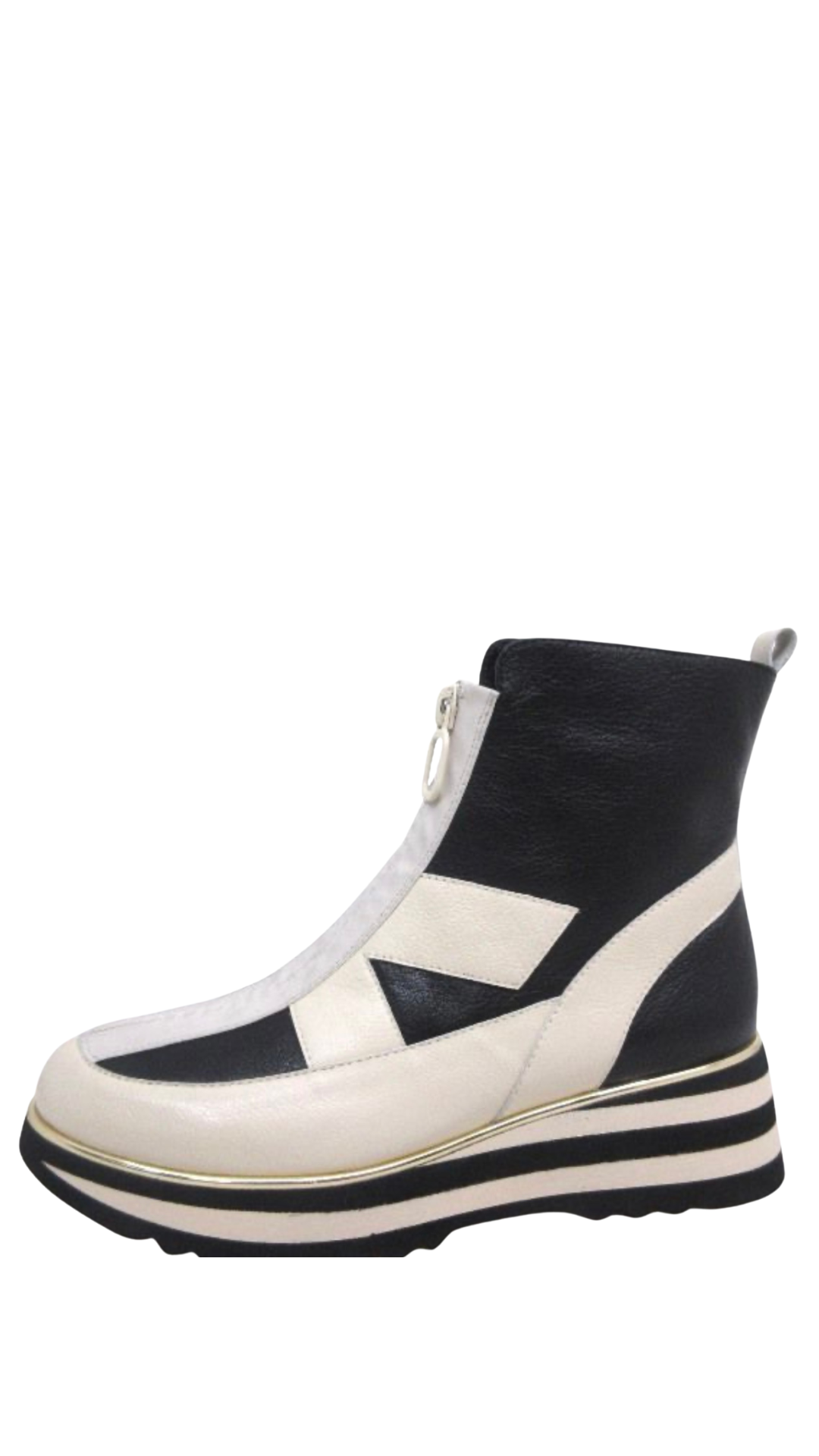 Django and Juliette Ebbiela Boots - Cream