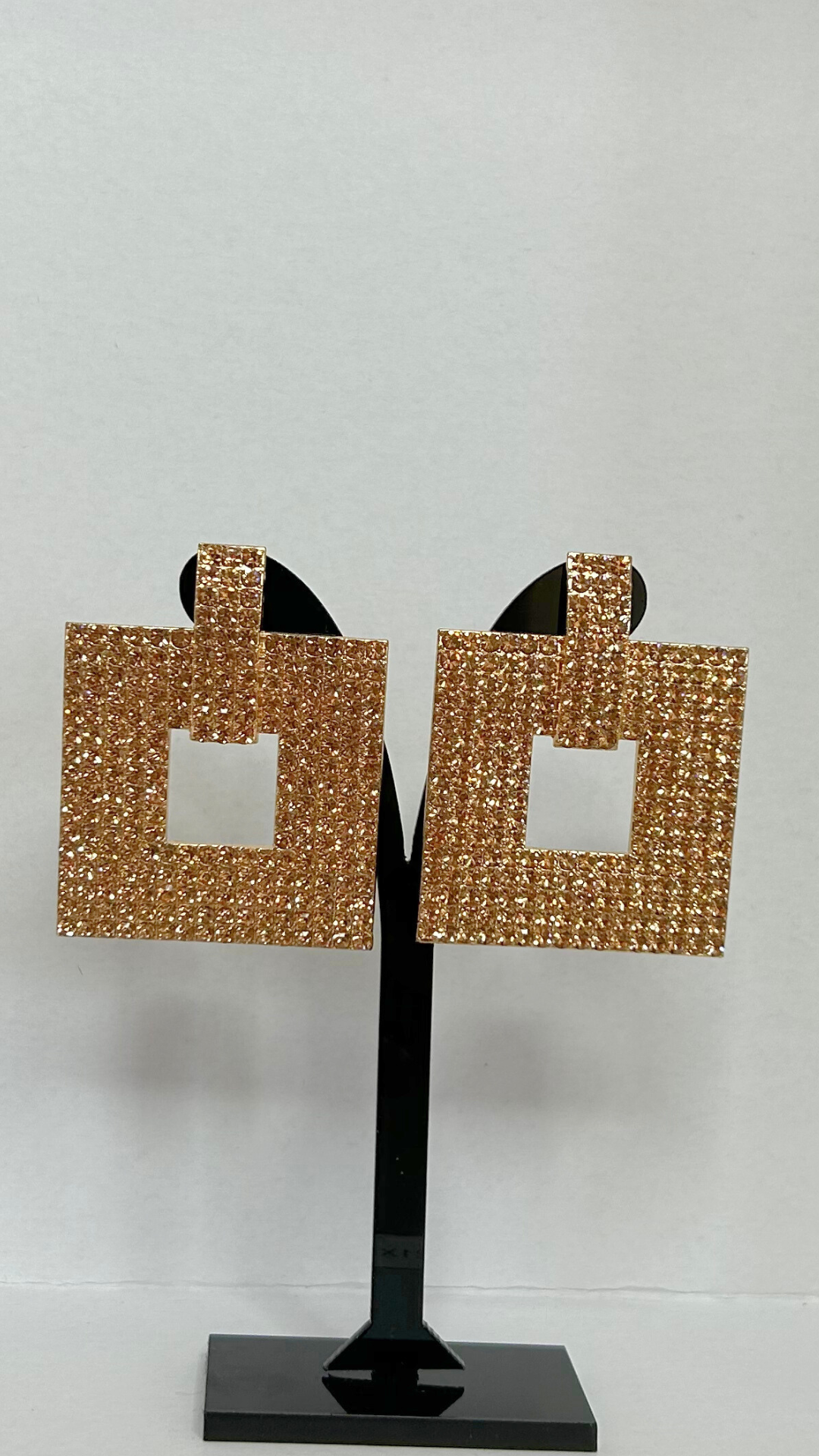 Pendant Earring - Gold