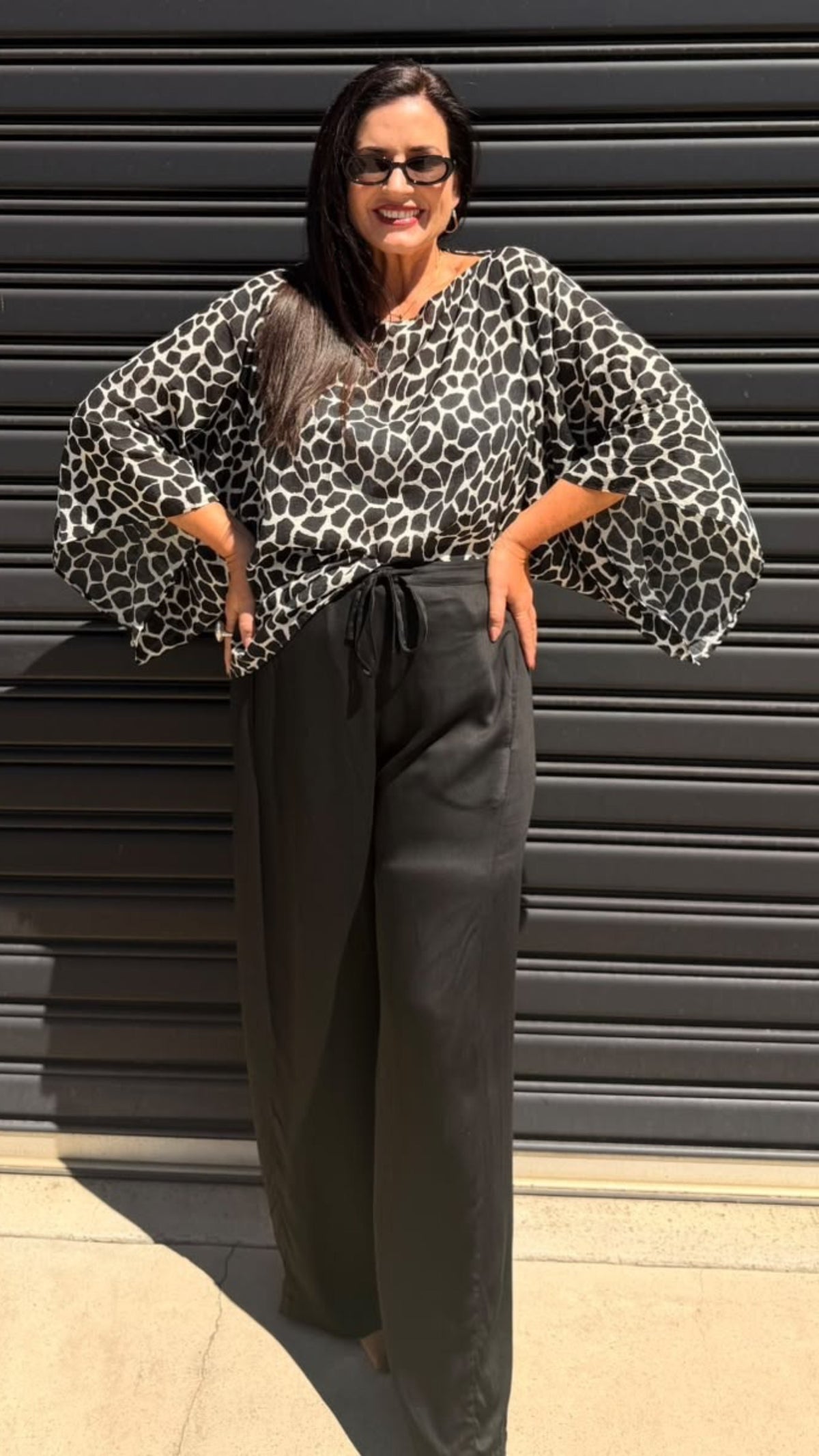 Ryo Cotton Top - Black Giraffe Print