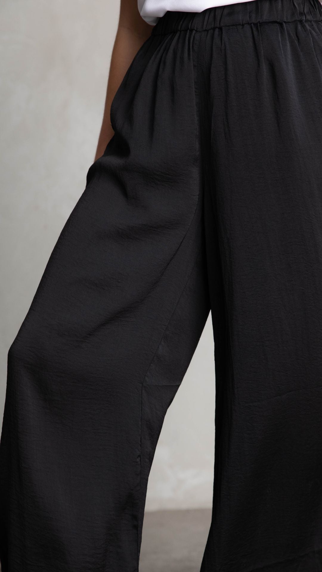 Easton Oversized Elastic Waist Pants - Black