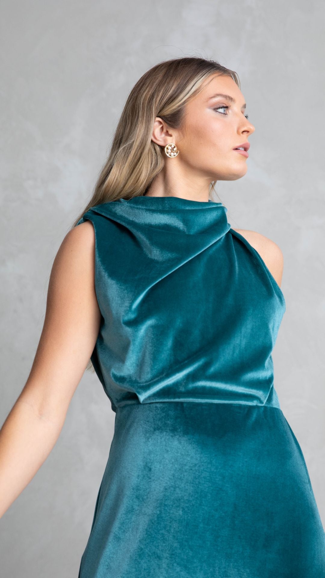 Azalea Velvet Dress - Sodalite Blue